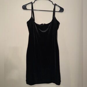 Good American Black Velvet Dress